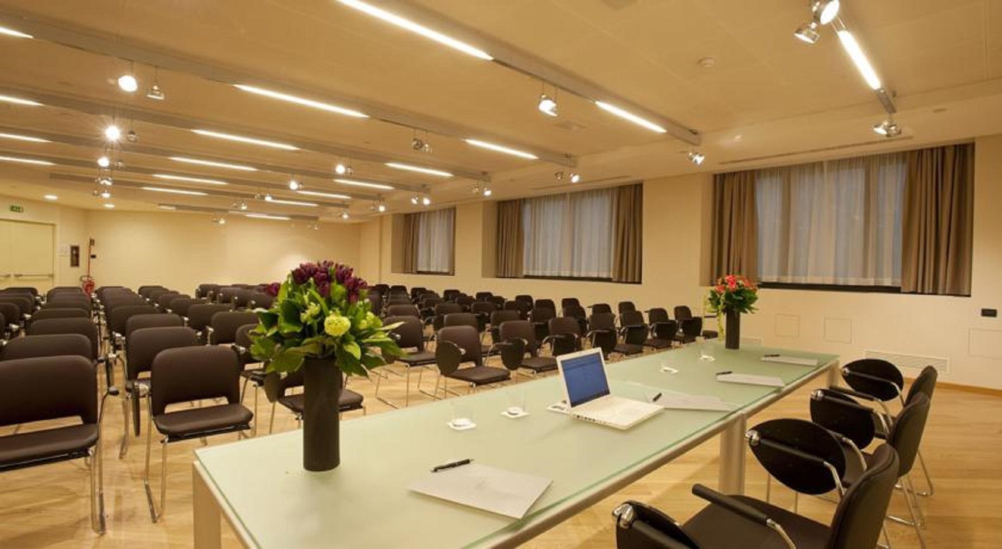 Best Western Plus The Hub Hotel Milano Exterior foto