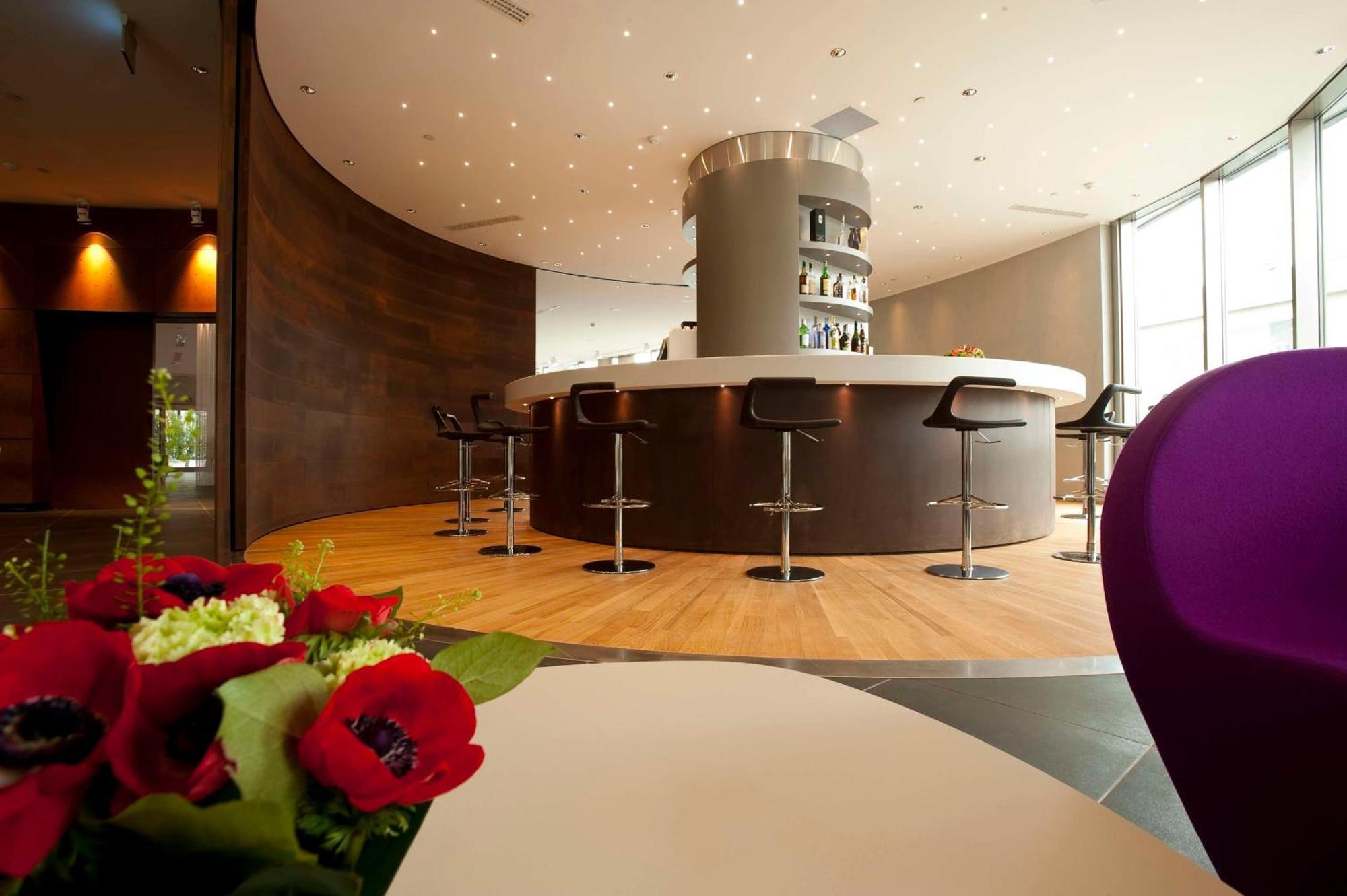 Best Western Plus The Hub Hotel Milano Restaurant foto
